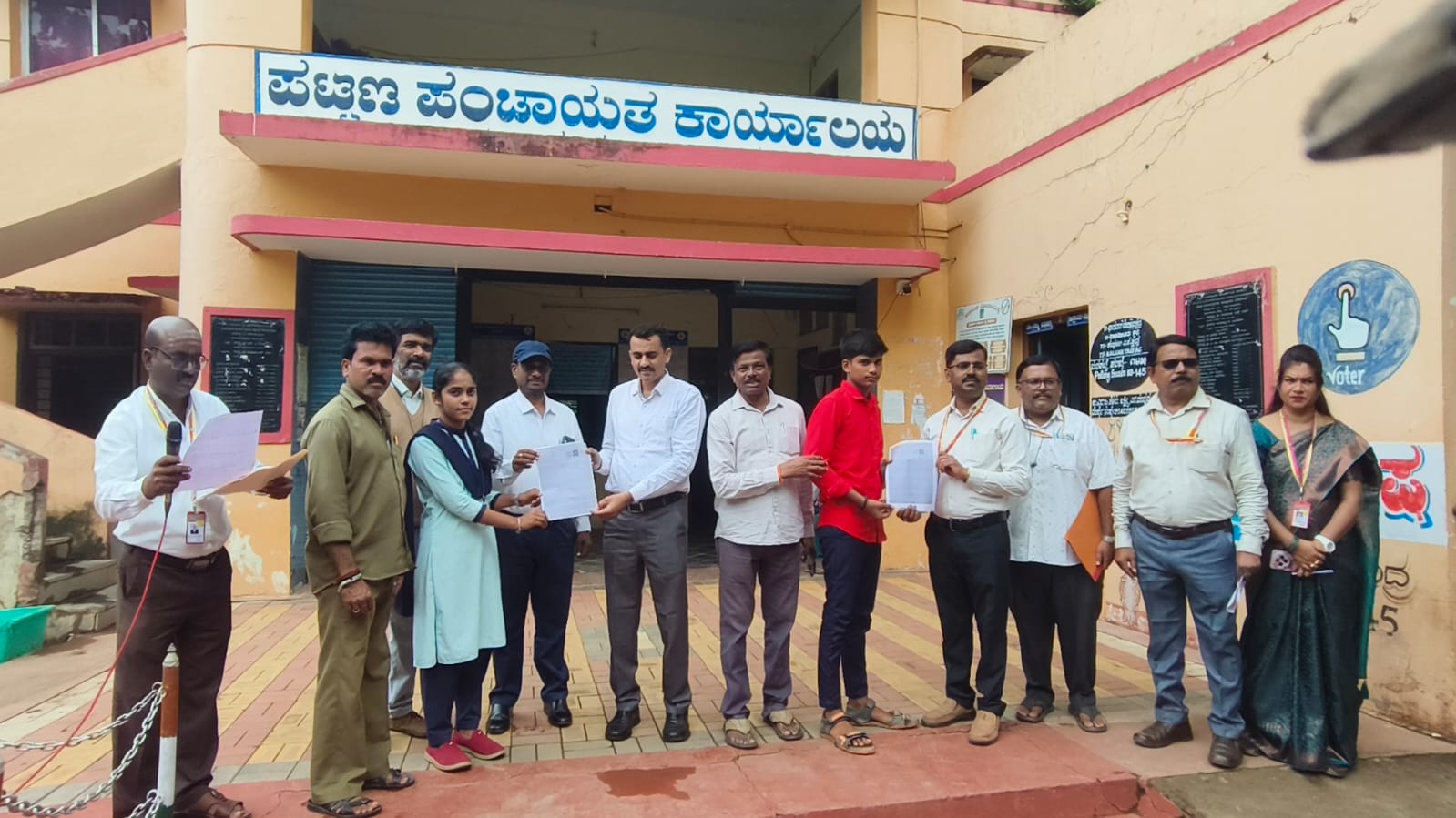 ಕಲಘಟಗಿ ಪಟ್ಟಣದಲ್ಲಿ ವಿಶೇಷ ಸಮಗ್ರ ಪರಿಷ್ಕರಣೆ 20206ರ ಕಾರ್ಯಕ್ರಮ